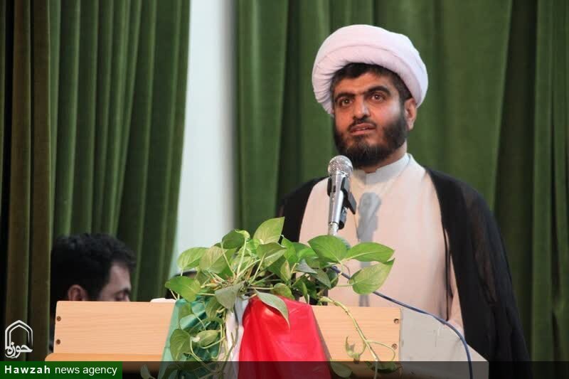 عزت و سرافرازی امروز کشور مرهون خون شهداست