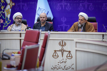 تصاویر/  حضور نماینده ولی فقیه در استان قزوین در  جلسه شورای مدیران قضایی استان