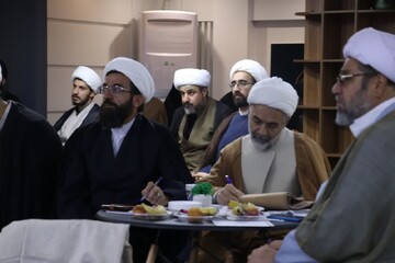 تصاویر/ اولین نشست معارف اسلام ناب در استان مرکزی