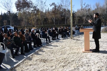 تصاویر/ مراسم عزاداری وفات ام البنین(س) در جوار مزار شهید گمنام در شرکت سیمان کردستان