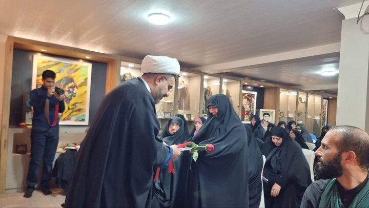 تصاویر/ تکریم از مادران و همسران معظم شهدای دماوند به‌ مناسبت وفات حضرت ام البنین‌(س)