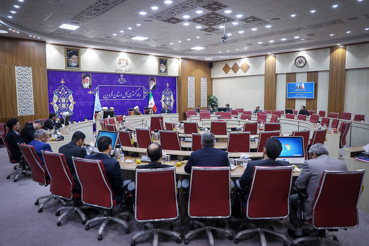 تصاویر /  حضور نماینده ولی فقیه در استان قزوین در   جلسه شورای مدیران قضایی استان قزوین