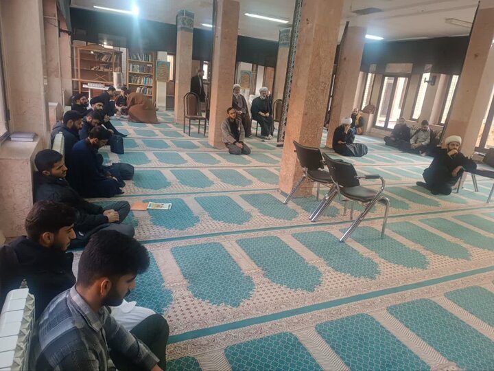 تصاویر/ مراسم سوگواری وفات حضرت ام‌البنین(س) مدرسه علمیه آیت‌الله یثربی(ره) کاشان