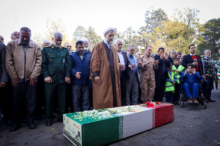 تصاویر / مراسم تشییع و تدفین شهید گمنام با حضور نماینده ولی فقیه در استان قزوین