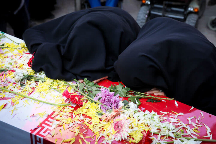 تصاویر / مراسم تشییع و تدفین شهید گمنام با حضور نماینده ولی فقیه در استان قزوین