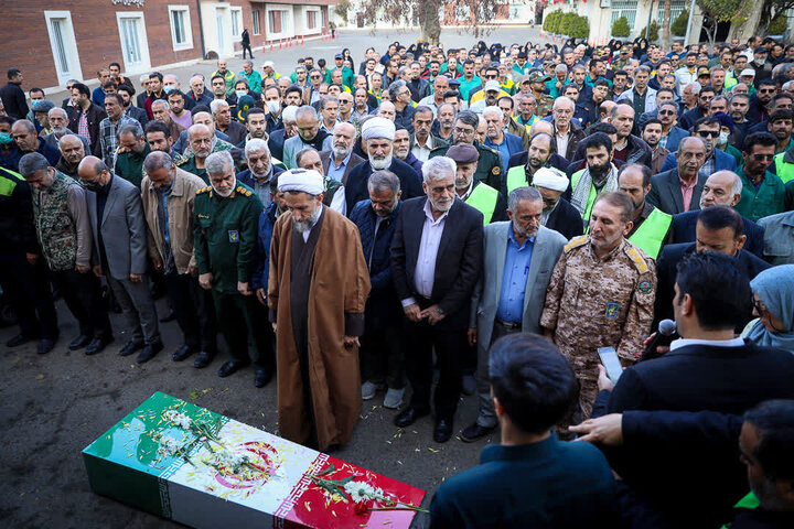 تصاویر / مراسم تشییع و تدفین شهید گمنام با حضور نماینده ولی فقیه در استان قزوین