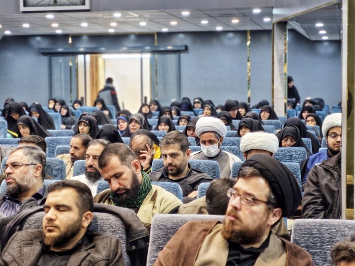 تصاویر/ دوره توانمند سازی طلاب فعال در آموزش و پرورش( معلم تمدن ساز)