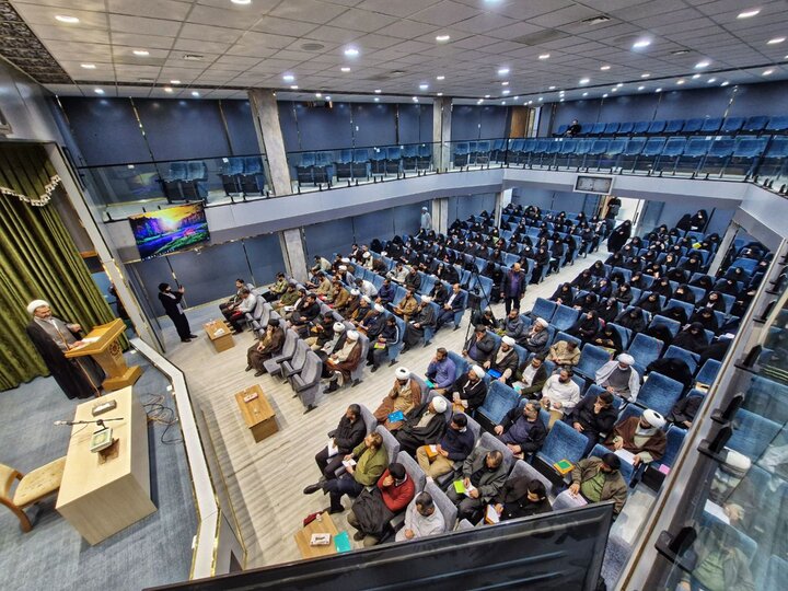 تصاویر/ دوره توانمند سازی طلاب فعال در آموزش و پرورش( معلم تمدن ساز)