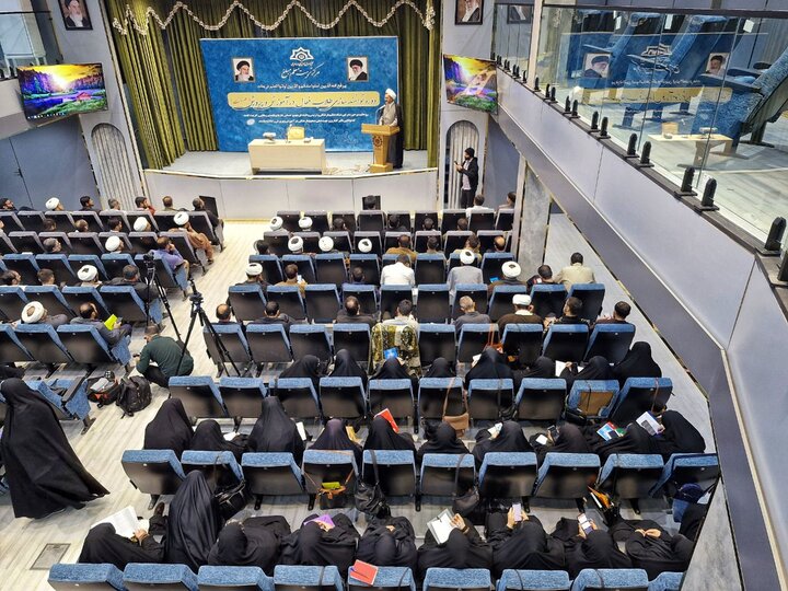 تصاویر/ دوره توانمند سازی طلاب فعال در آموزش و پرورش( معلم تمدن ساز)