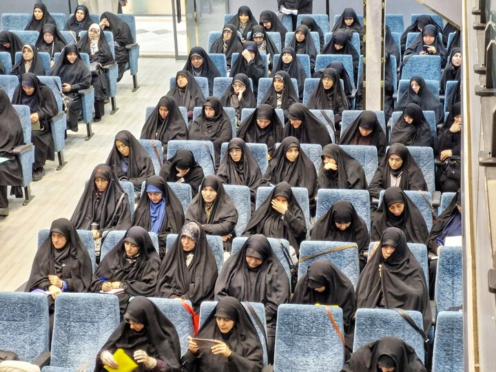 تصاویر/ دوره توانمند سازی طلاب فعال در آموزش و پرورش( معلم تمدن ساز)