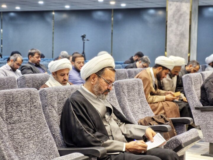 تصاویر/ دوره توانمند سازی طلاب فعال در آموزش و پرورش( معلم تمدن ساز)