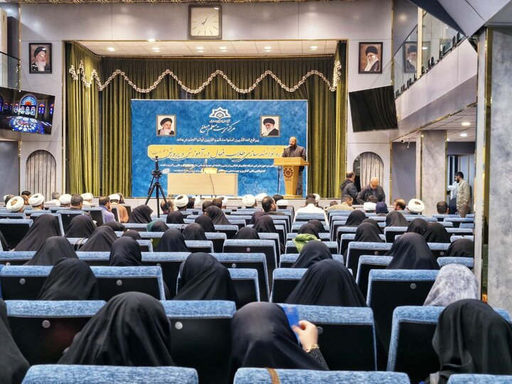 تصاویر/ دوره توانمند سازی طلاب فعال در آموزش و پرورش( معلم تمدن ساز)