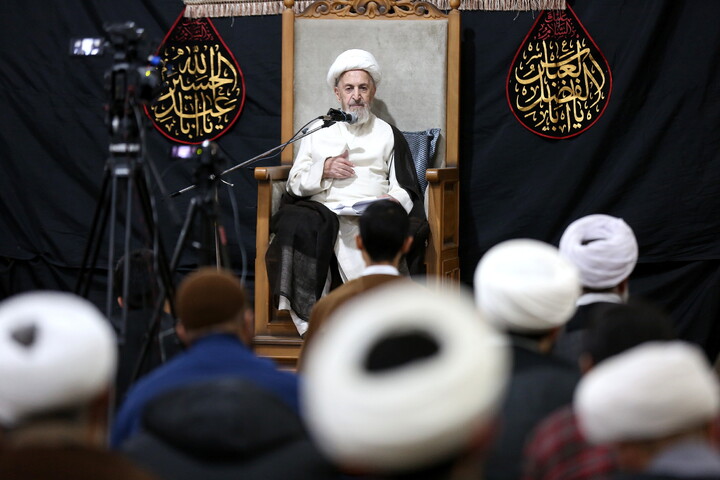 تصاویر/ درس اخلاق هفتگی حضرت آیت الله العظمی سبحانی