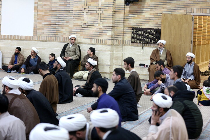 تصاویر/ درس اخلاق هفتگی حضرت آیت الله العظمی سبحانی