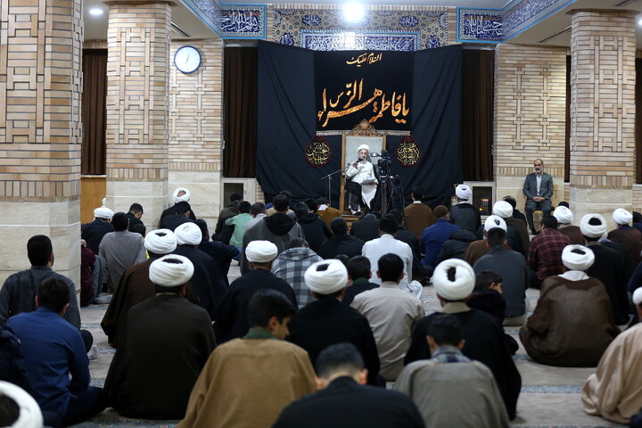 تصاویر/ درس اخلاق هفتگی حضرت آیت الله العظمی سبحانی