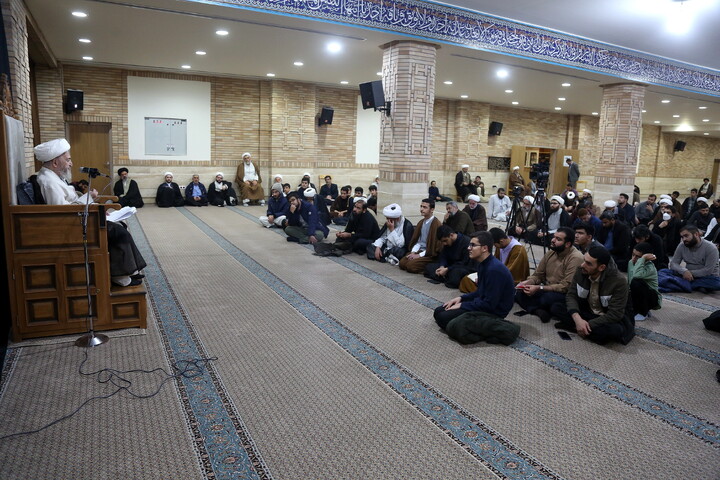 تصاویر/ درس اخلاق هفتگی حضرت آیت الله العظمی سبحانی