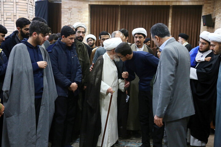 تصاویر/ درس اخلاق هفتگی حضرت آیت الله العظمی سبحانی