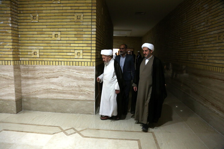 تصاویر/ درس اخلاق هفتگی حضرت آیت الله العظمی سبحانی