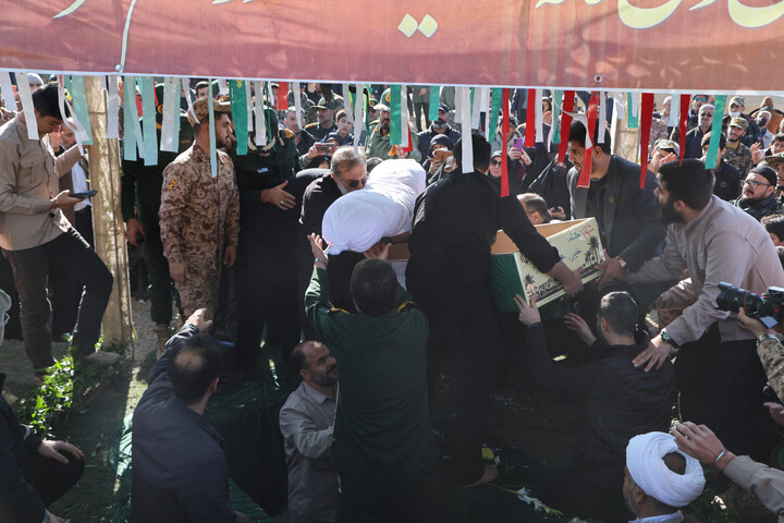 تصاویر / تشییع و تدفین پیکر مطهر شهید گمنام در مرکز آموزش سیدالشهداء(ع)