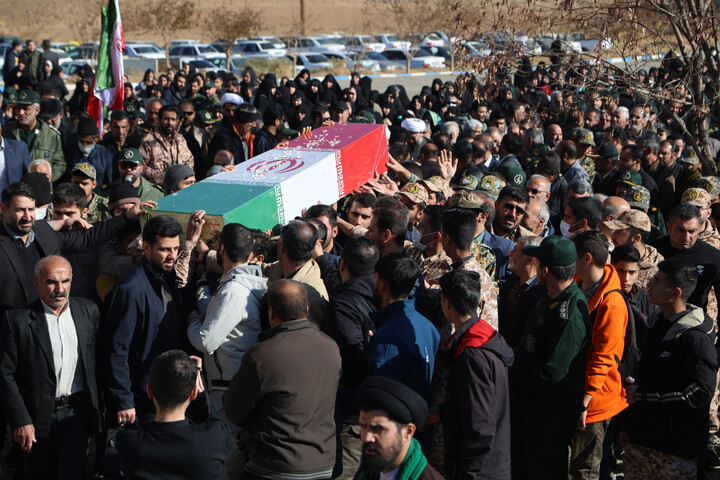 تصاویر / تشییع و تدفین پیکر مطهر شهید گمنام در مرکز آموزش سیدالشهداء(ع)