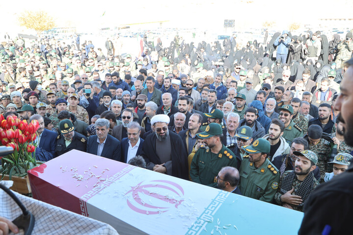 تصاویر / تشییع و تدفین پیکر مطهر شهید گمنام در مرکز آموزش سیدالشهداء(ع)