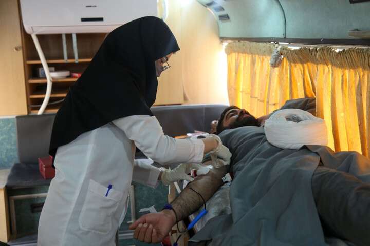 تصاویر|  پويش اهداي خون در حوزه علمیه بیرجند