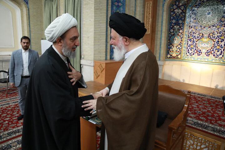 تصاویر/ دیدار جمعی ازاعضای مرکز ارتباطات حوزه و نظام،با نماینده ولی فقیه درخراسان رضوی