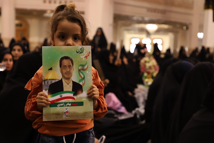 تصاویر/ آیین ملی و سراسری تجلیل از مادران و همسران شهدا در حرم مطهر حضرت فاطمه معصومه (س)