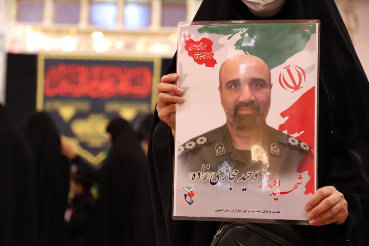 تصاویر/ آیین ملی و سراسری تجلیل از مادران و همسران شهدا در حرم مطهر حضرت فاطمه معصومه (س)