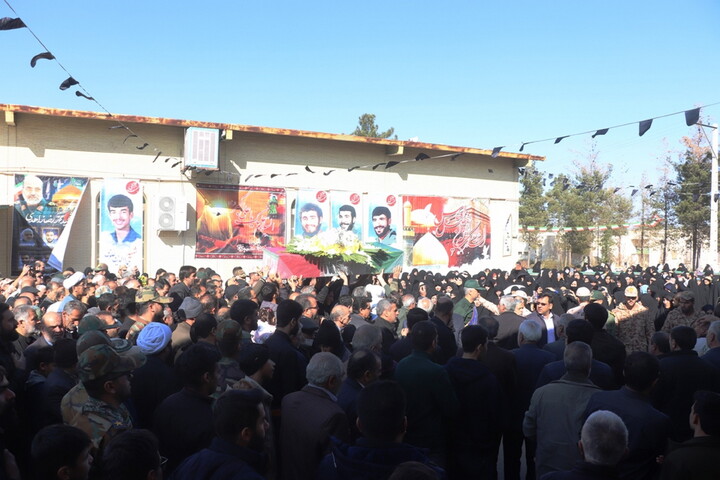 تصاویر/ مراسم تشییع و خاکسپاری شهید گمنام در شهرضا اصفهان