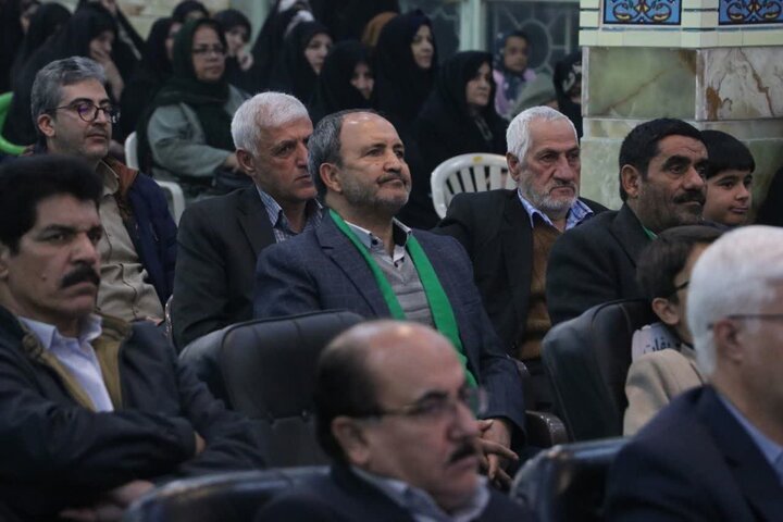 تصاویر/شبی با قرآن در پناه حضرت ام البنین (س)در ساروق