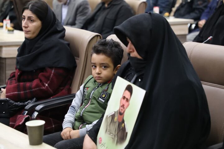 تصاویر/ مراسم تجلیل از مادران و همسران شهدا در خوی