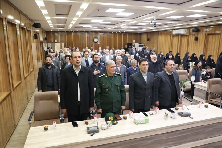 تصاویر/ مراسم تجلیل از مادران و همسران شهدا در خوی