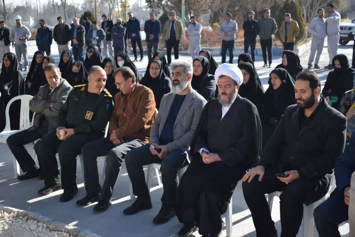 تصاویر/ مراسم عزاداری وفات ام البنین(س) در جوار مزار شهید گمنام در شرکت سیمان کردستان