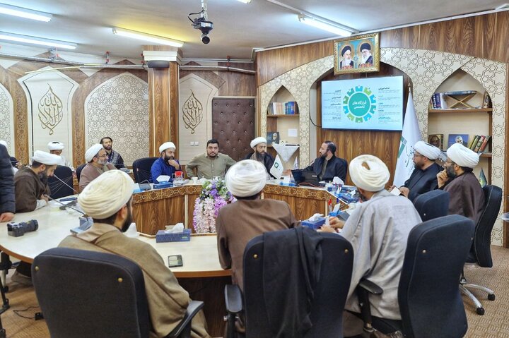 تصاویر/ رونمایی از اعلان(پوستر) مسجد با برکت