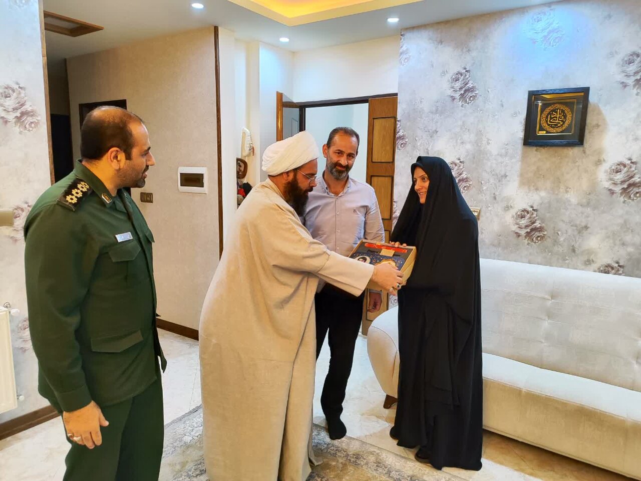 دعای پرفیض توسل در بیت شهید سید جلال ناصری زمزمه شد