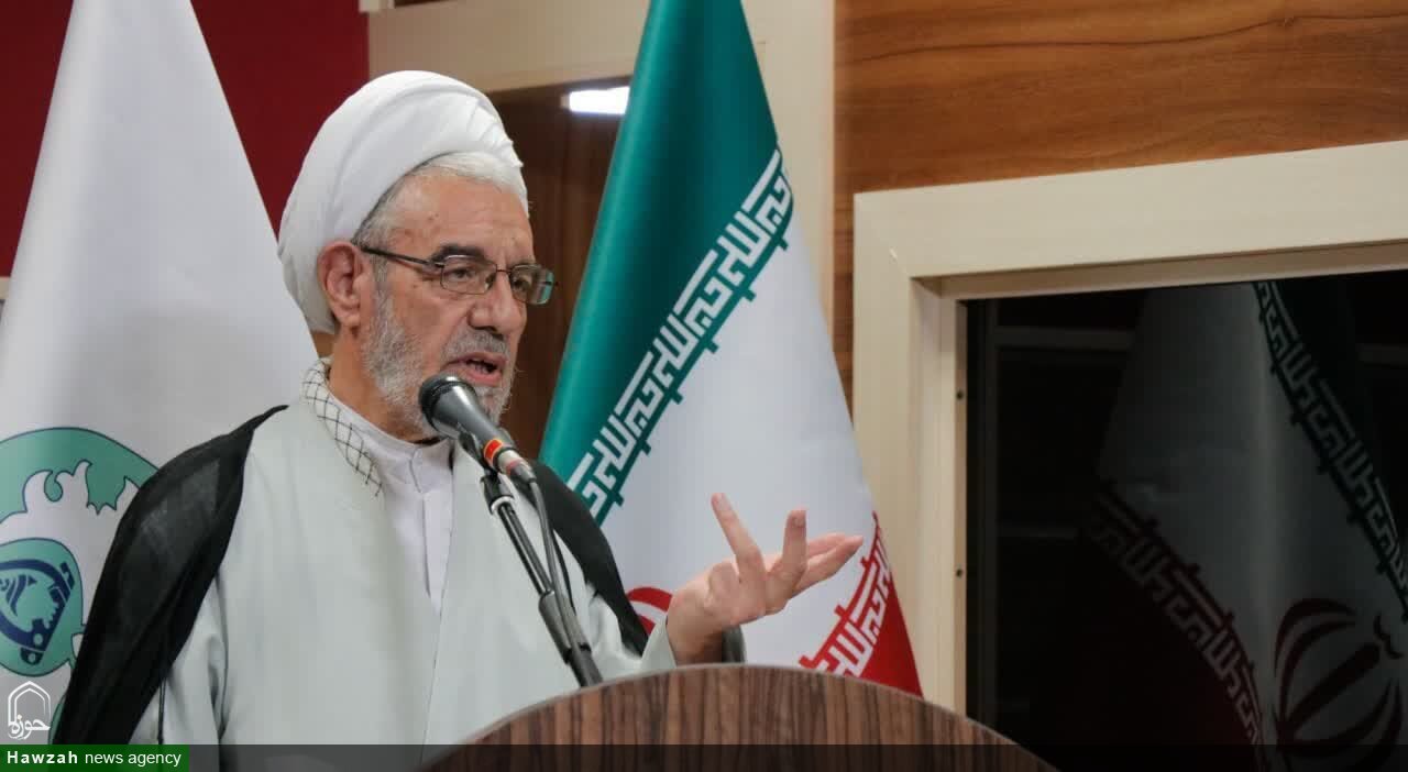 بسیج می تواند محور وحدت برای تحول شود