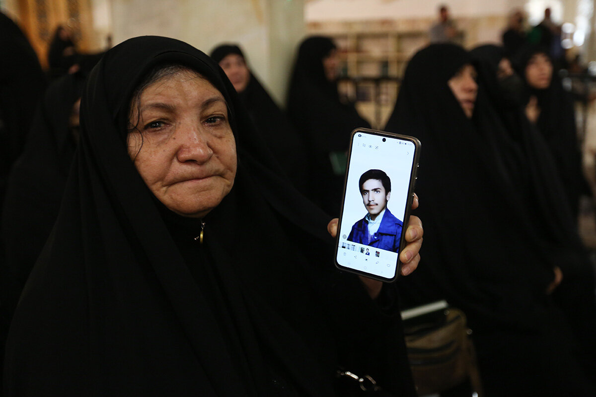 انقلاب اسلامی بدون توجه به نقش زنان قابل تحلیل و تفسیر نیست/ انقلاب اسلامی ریشه در تفکر فاطمی دارد