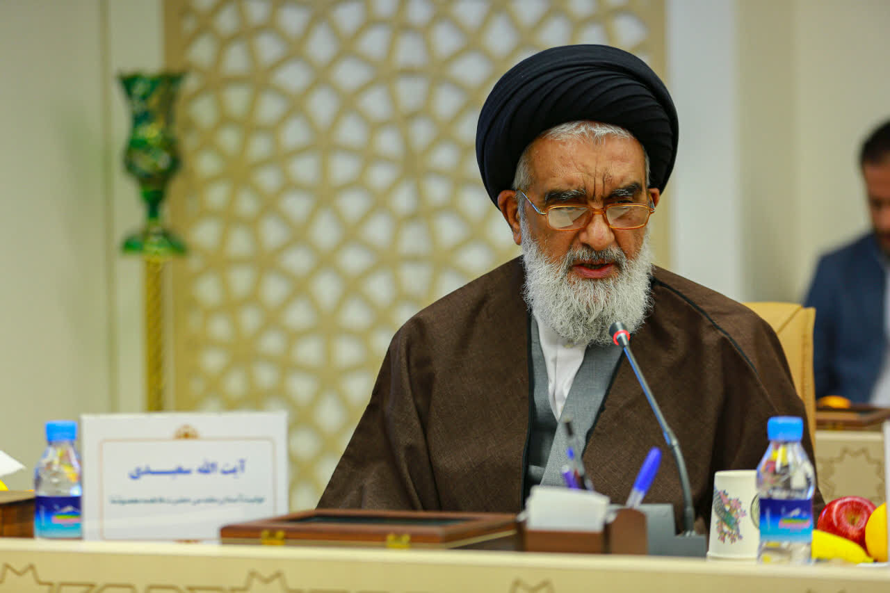 بقاع متبرکه مواضع روشن و به‌روز در رویدادهای جهان اسلام داشته باشند