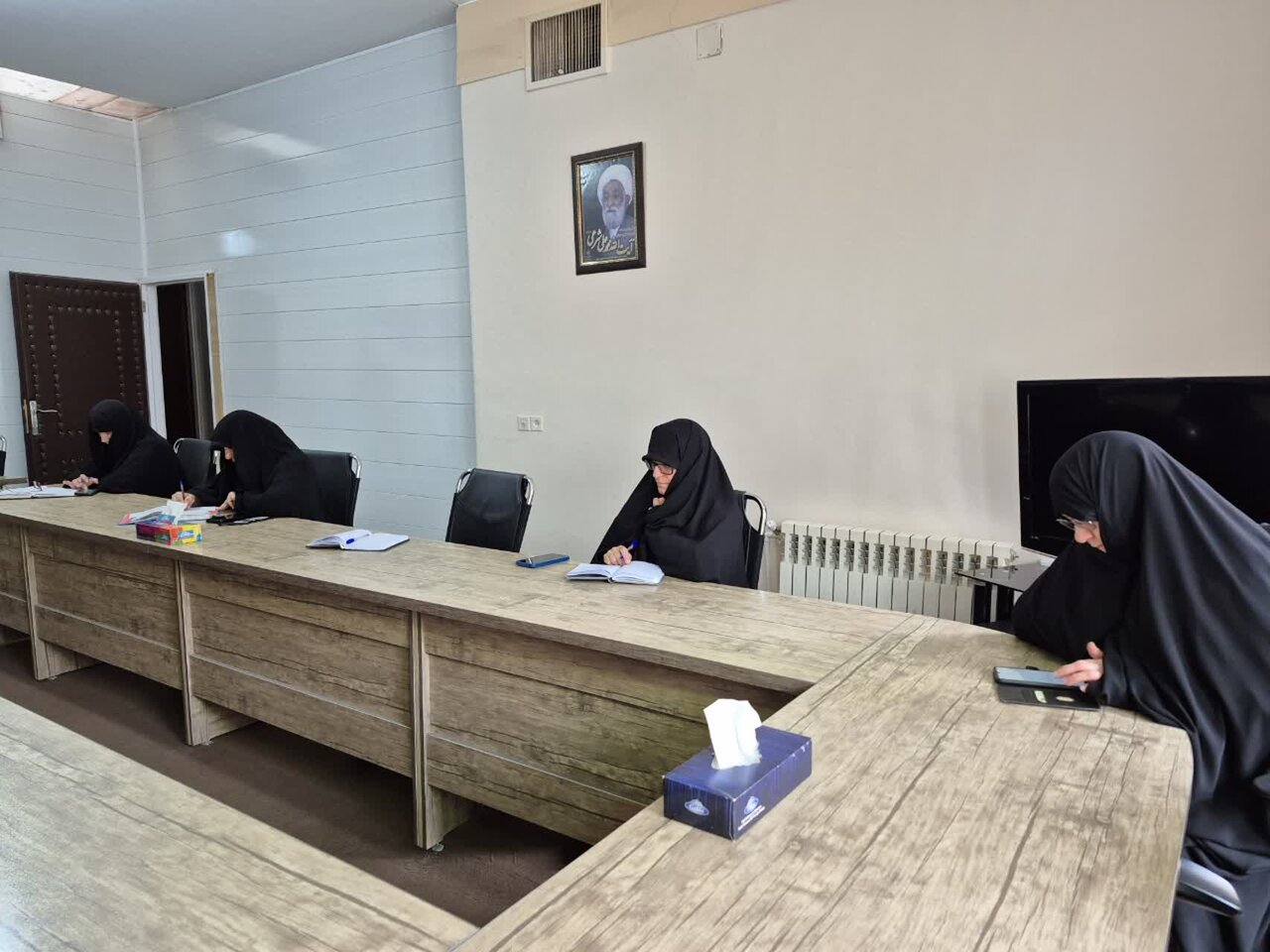 تصاویر/ جلسه اخلاق در مدیریت حوزه علمیه خواهران استان کرمان