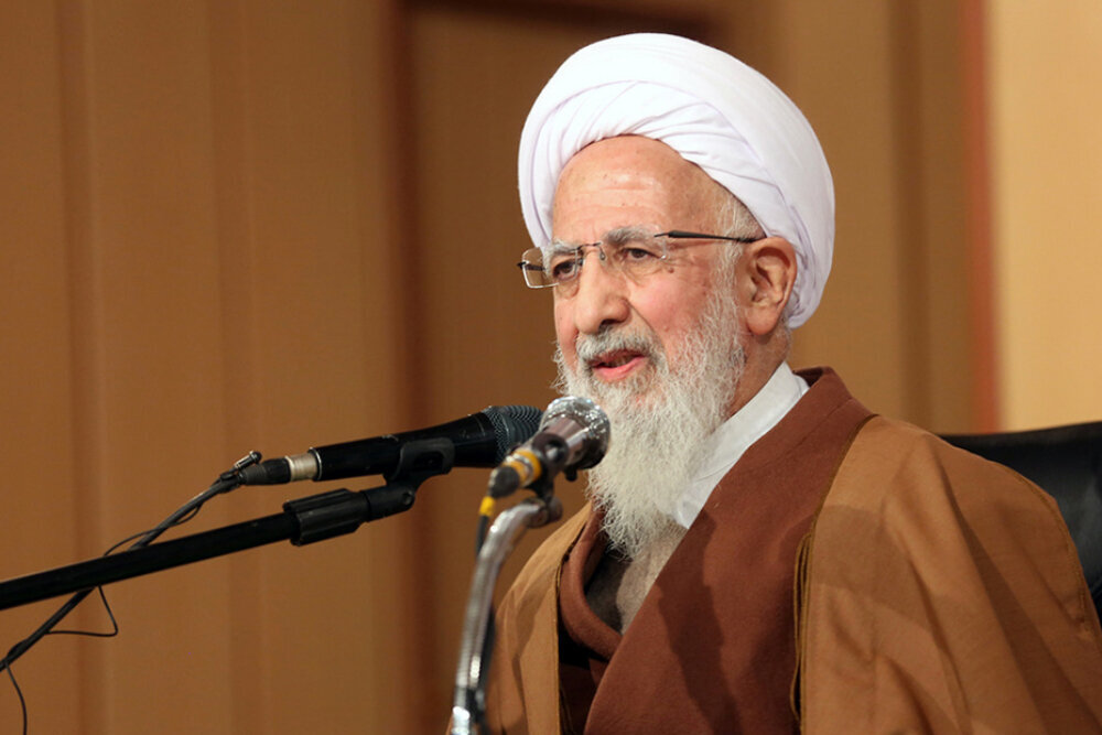 مراجع وشخصيات حوزوية في قم يعزون برحيل آية الله العظمى الفياض