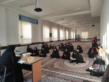 برگزاری مراسم عزاداری وفات حضرت ام‌البنین(س) در مدرسه الزهرا پلدختر 