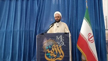 تخریب و فروپاشی، نتیجه نگاه غربی به خانواده است