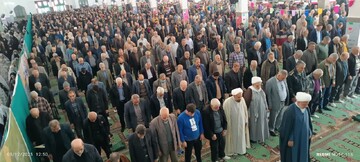 تصاویر/ اقامه نماز عبادی _سیاسی جمعه در مصلی امام علی (ع)ساوه
