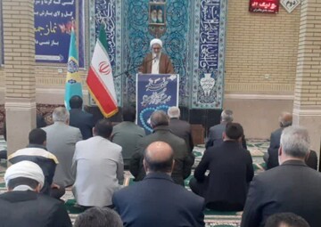 تفکر غربی زن را به یک کالا تبدیل می کند