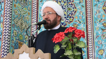 اسراف به تضعیف کشور و تقویت دشمن منجر می‌شود