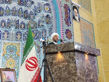 دانشجویان حافظ خون شهدای ۱۶ آذر باشند