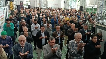 تصاویر/ اقامه نماز جمعه شهر بردسیر