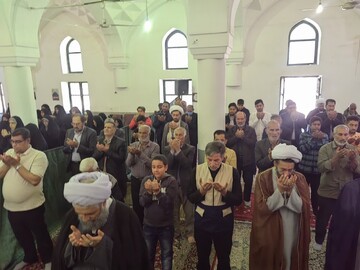 تصاویر/ اقامه نماز جمعه شهر شهداد