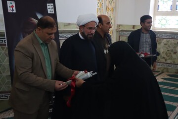 تصاویر/ تجلیل از مادران شهدای اشکذر